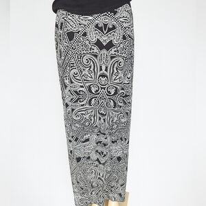 ELLE Black & White Paisley Maxi Skirt Women’s Medium